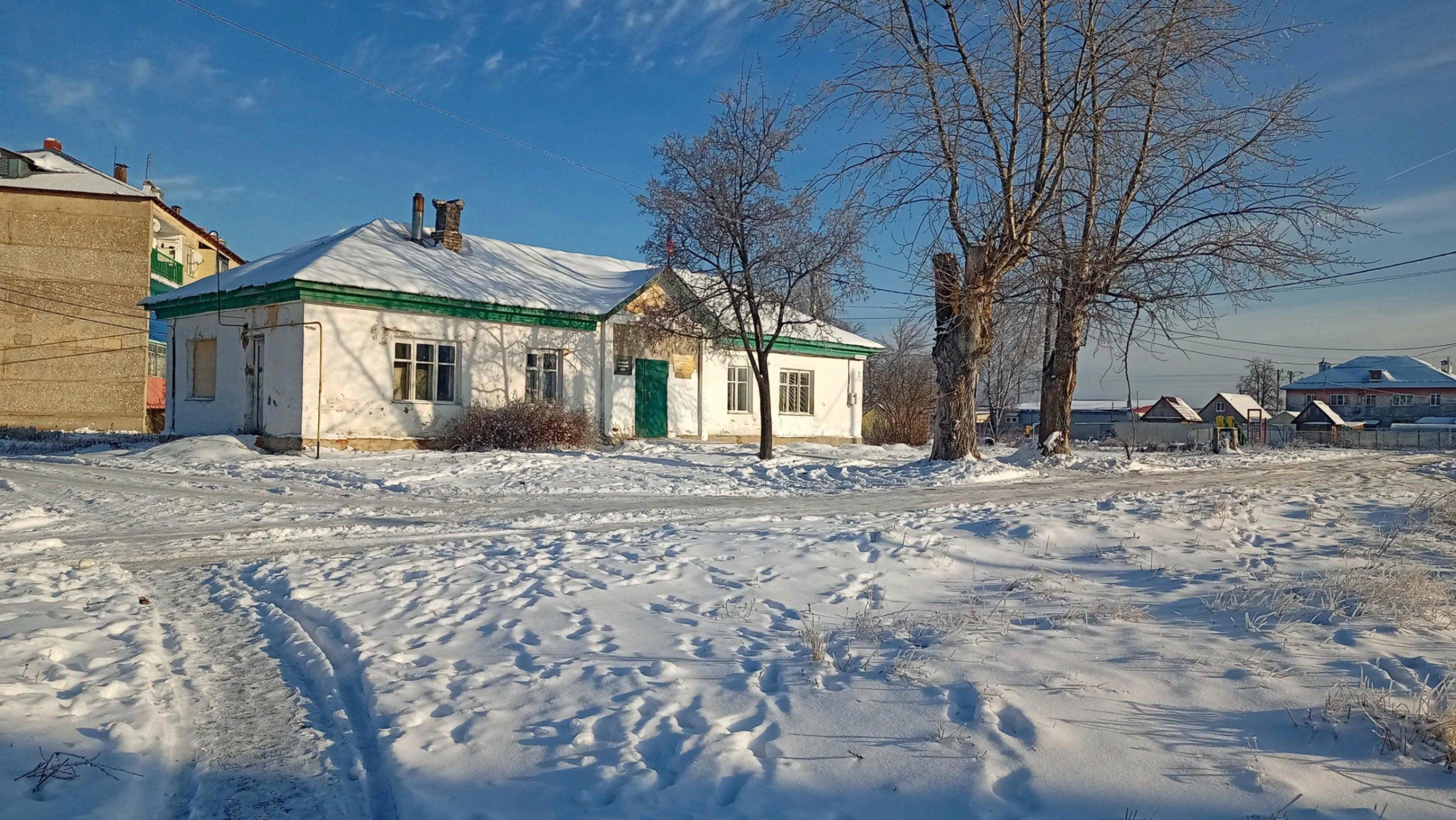 Галицкий сельский клуб. Адрес — Владимирская обл., Гороховецкий р-н, п.  Галицы, ул. Железнодорожная, д. 1. Фото, режим работы, афиша и события.  Официальный сайт - Золотые ворота культуры